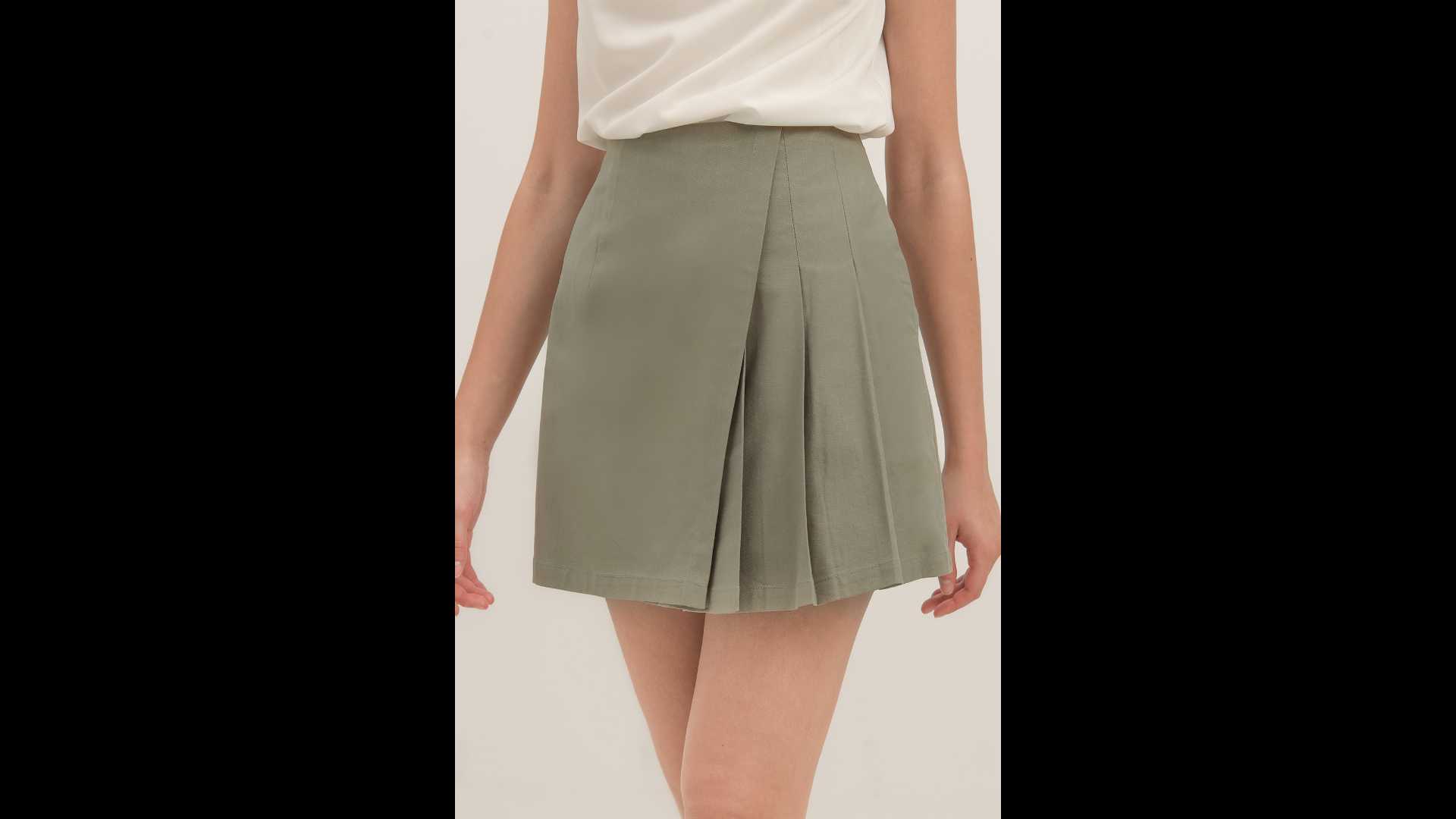 Faith • Joella Pleated Skirt