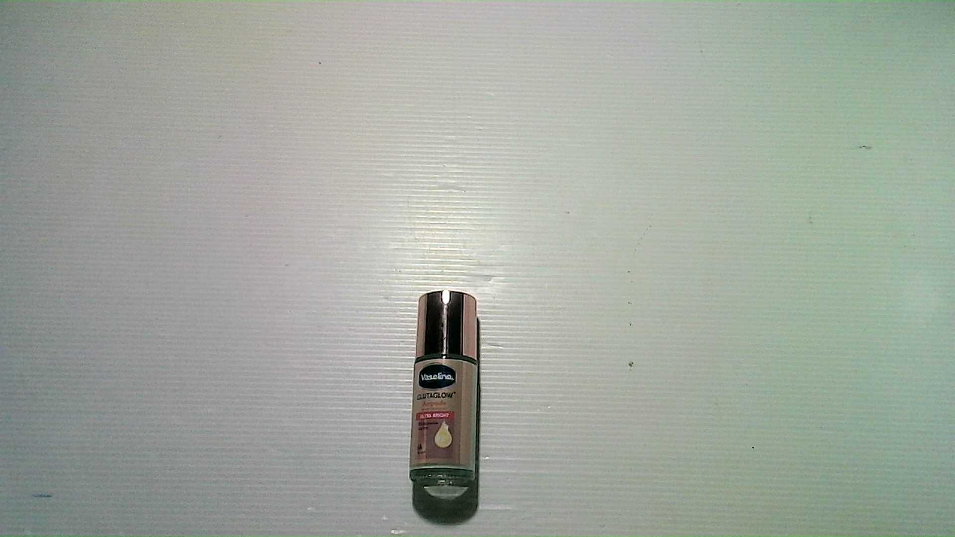 Vaseline, ampoule, deodorant serum Glutaglow