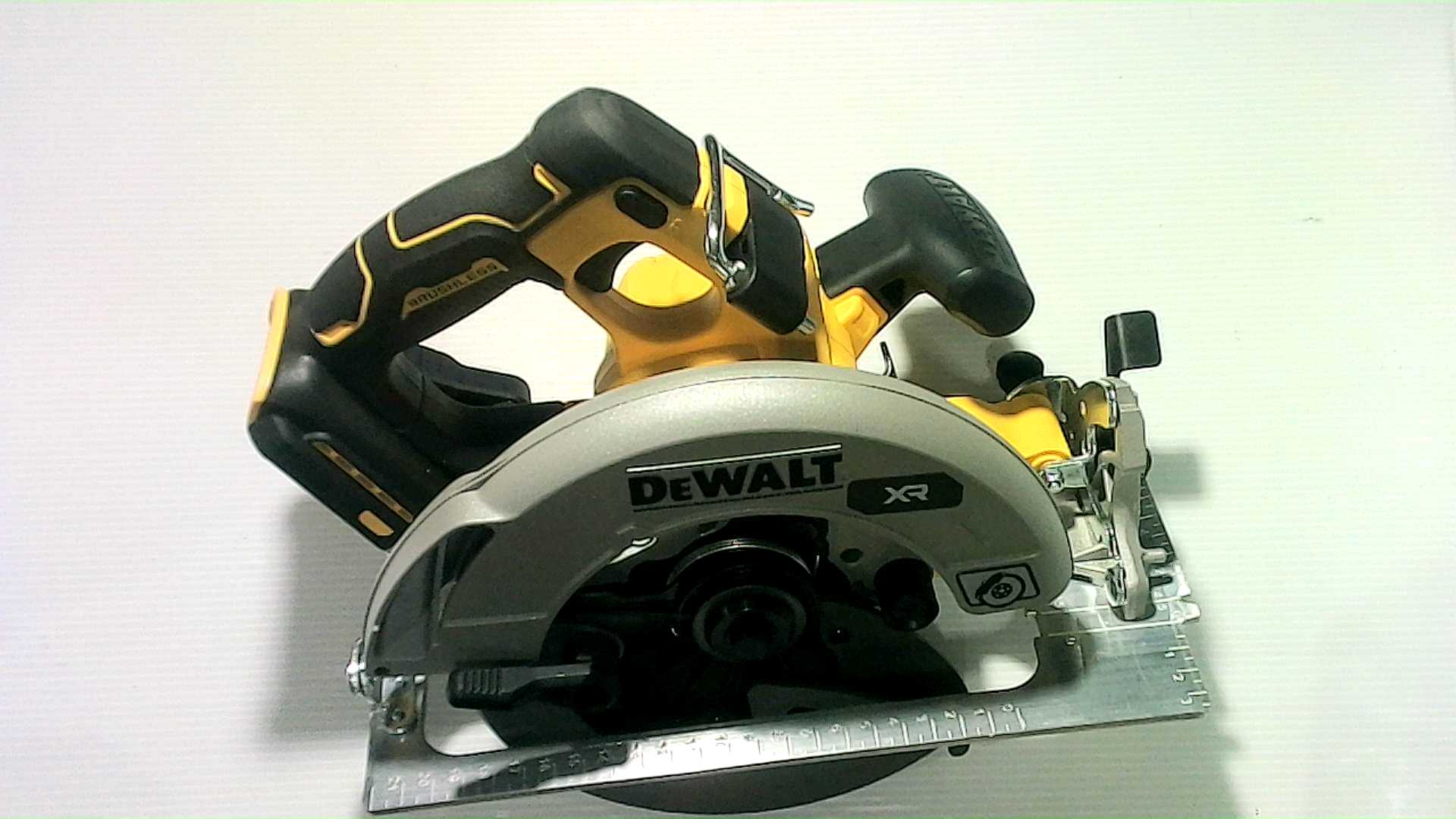 DeWALT 20V MAX* 7-1/4