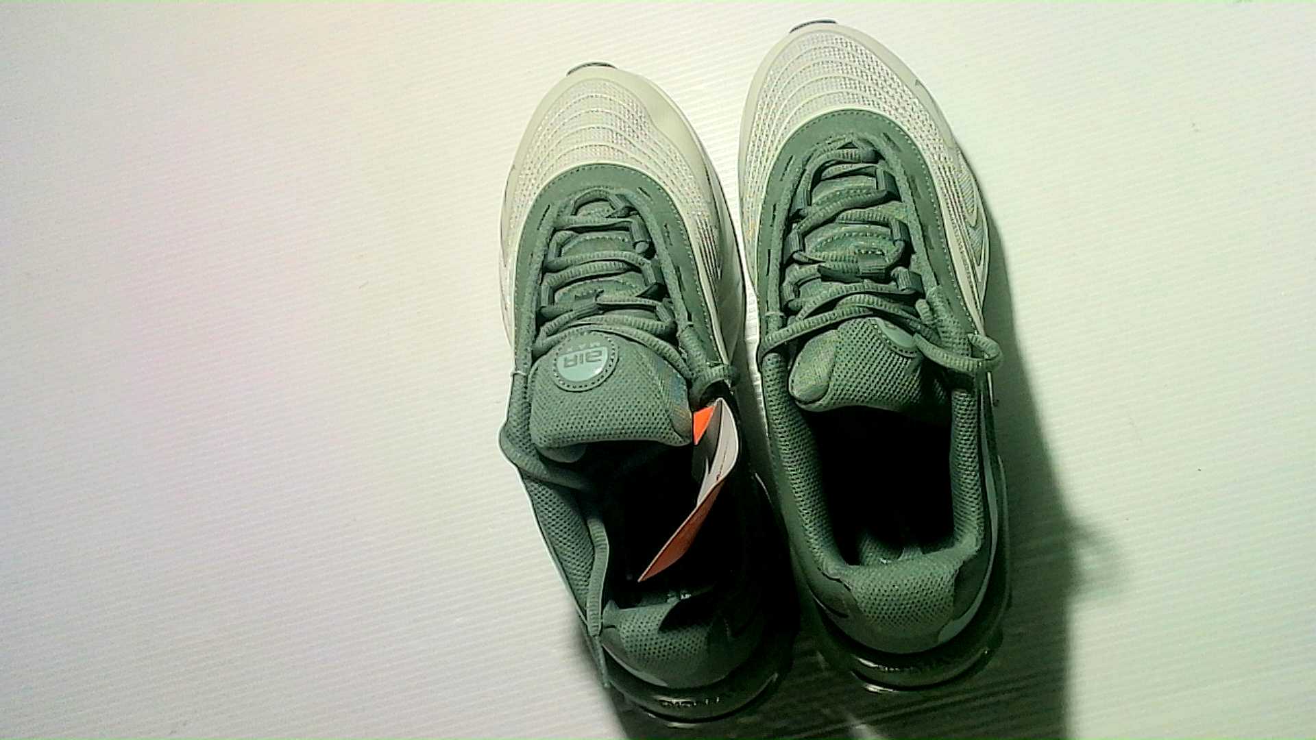 Nike Airmax sneakers