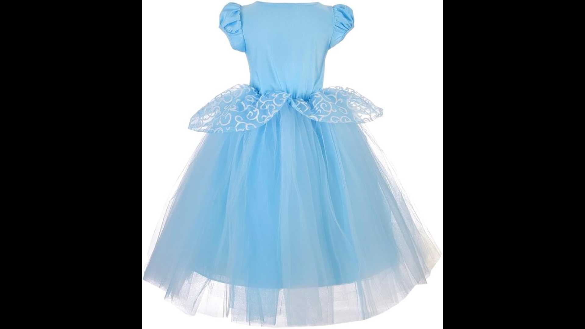 Children's Cinderella costume made of synthetic fabric and lace.