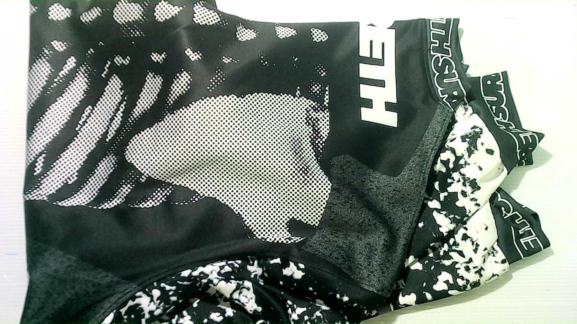 Men's T-shirt made of synthetic fabric, size XL.