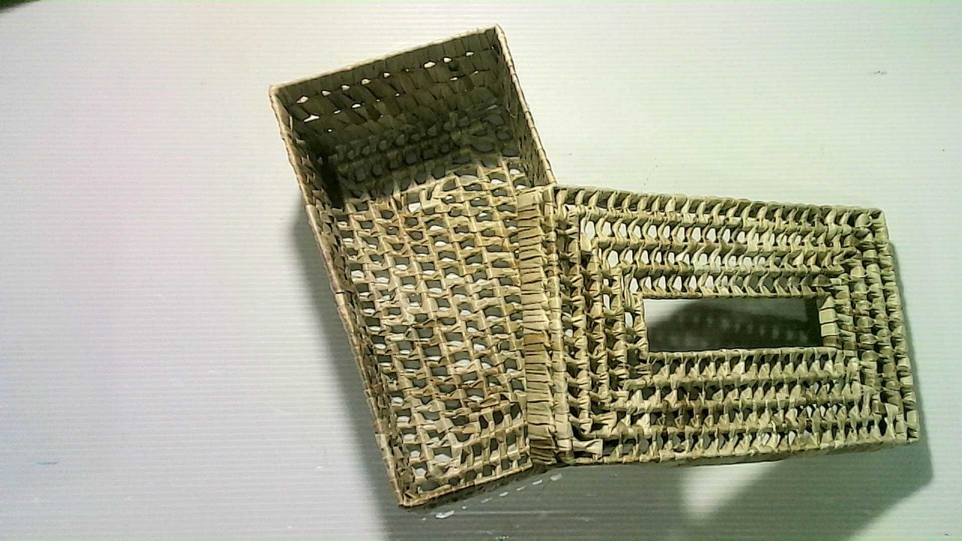 Crocheted bamboo napkin box